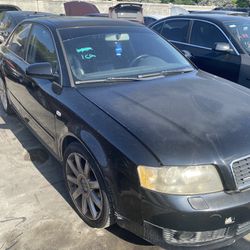 2004 Audi A4 FOR PARTS ONLY 