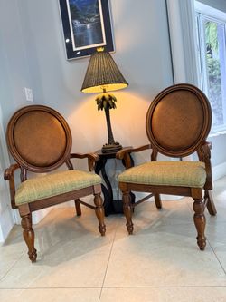 Tasteful Tropical styled woven cane back, wooden arm framed cushioned SITTING CHAIRS. Exc must see!