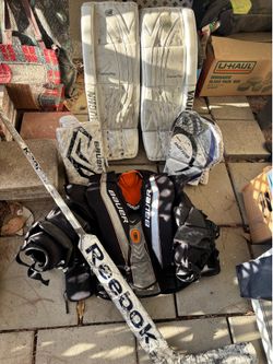 Ice Hockey Goalie Gear
