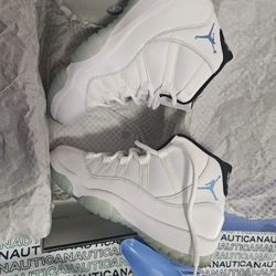 Jordan 11 Legend Blue Size 8