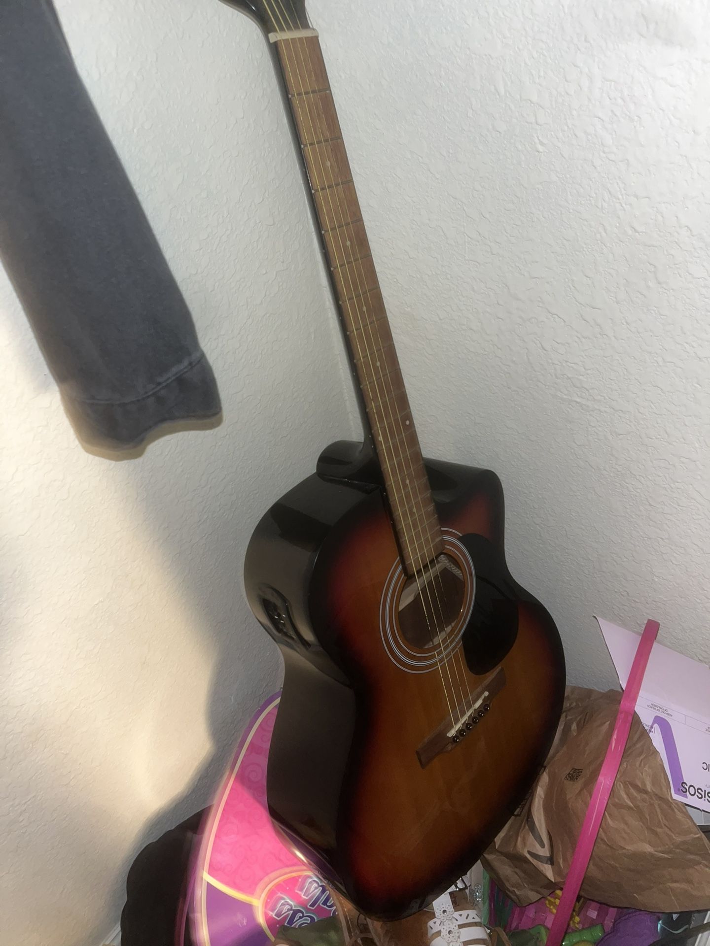 Laurel Canyon LA-100CESB Acoustic-Electric Guitar Sunburst