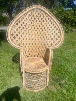 Vintage wicker peacock chair