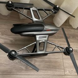 Typhoon Q500  