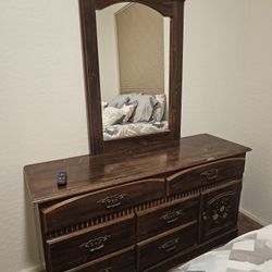 DRESSER WITH MIRROR