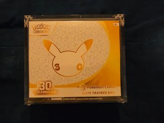 30th Celebration Pokemon Center ETB