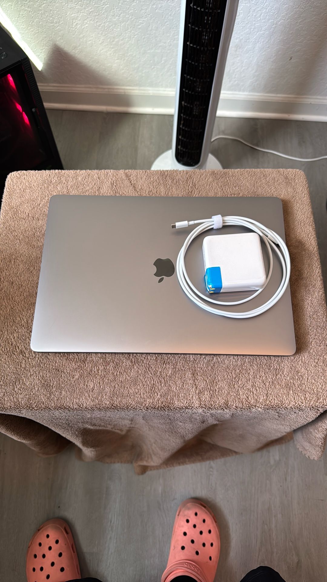 MacBook Pro 2019 16inch 2.6Ghz Intel i7, 32gb RAM, 512gb SSD