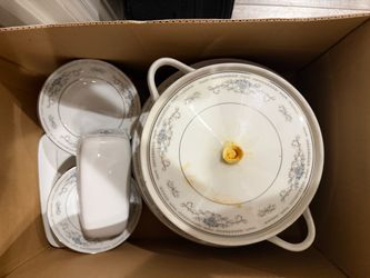Noritake Blue Hill Fine China Dinnerware Set