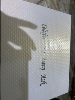Light therapy mask