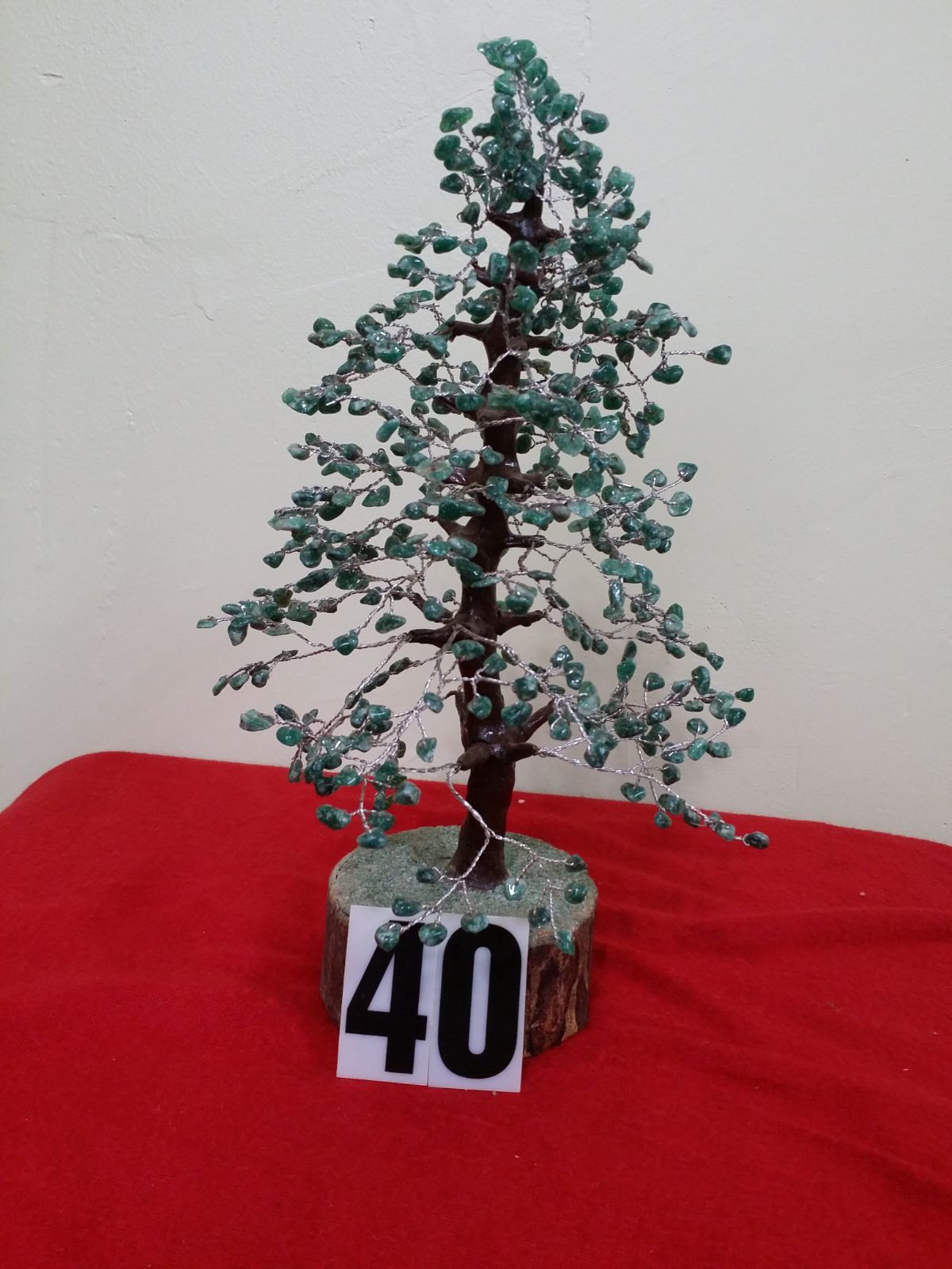 AGATE STONE TREE, GREEN STONE COLOR BIDS.