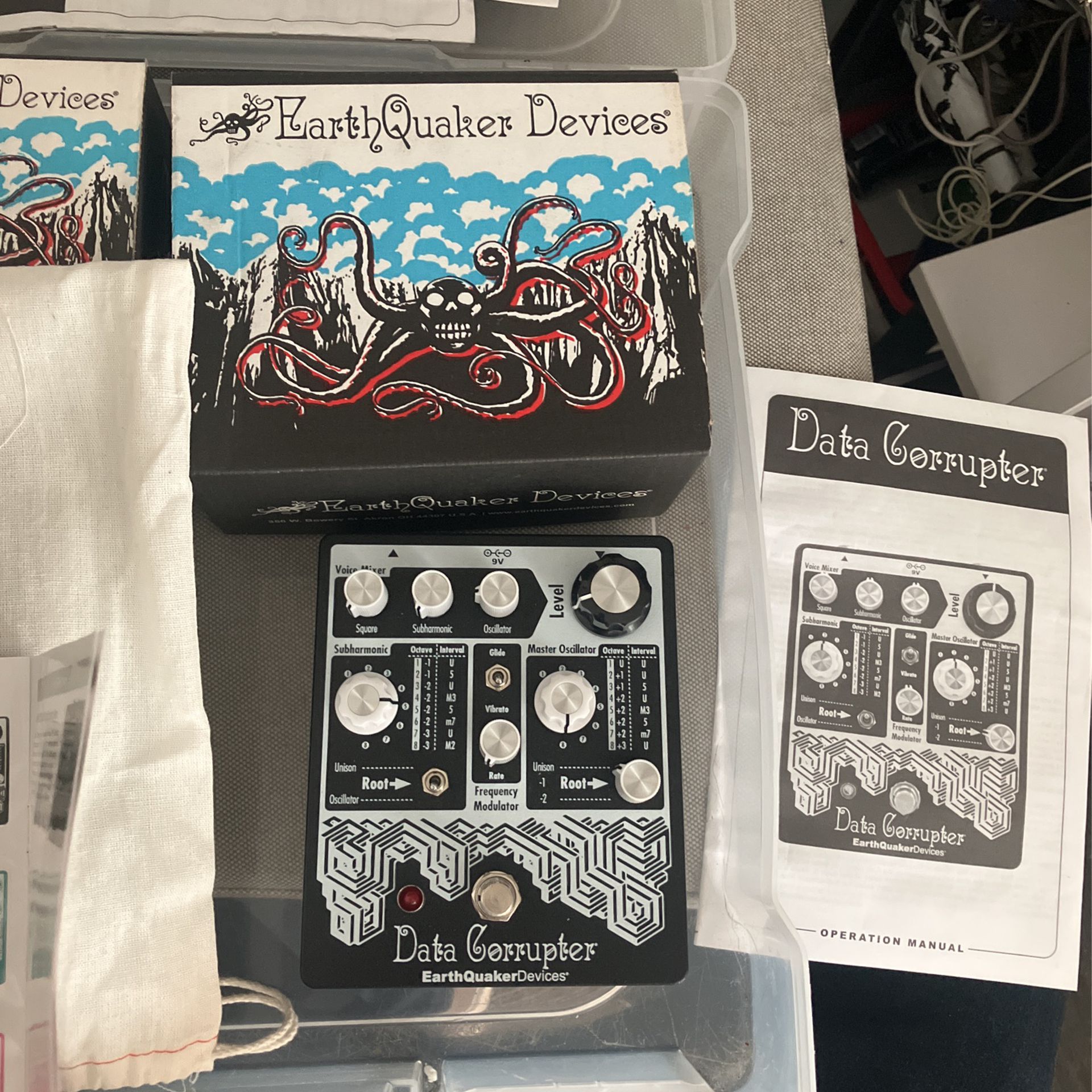 Earthquaker Devices Pedal (DATA Corrupter)