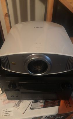 Sony video projector volume-vw50