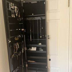  Jewelry Organizer