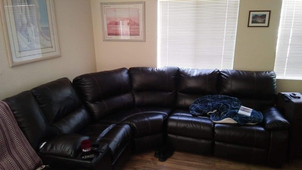 Beautiful 3-Piece Leather Couch-3 built-in recliners