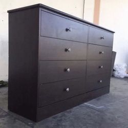 8 DRAWER DRESSER