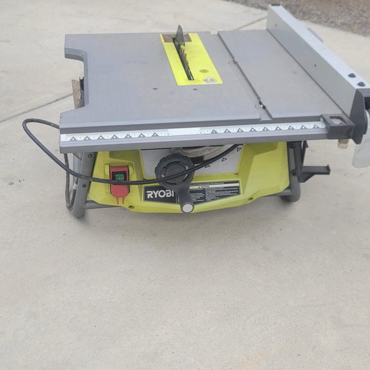RYOBI RTS23 15 10 Inch Table Saw