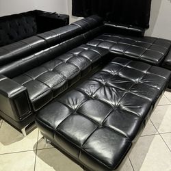 FREE SECTIONAL 
