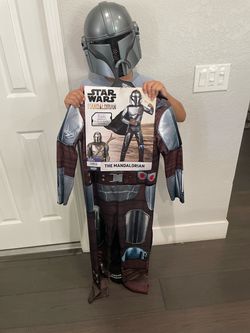 Mandolorian Costume size 8