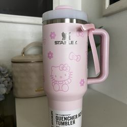 Stanley Cup Hello Kitty