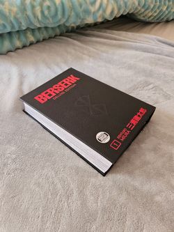 Berserk Volume 1 Deluxe (READ ONCE)