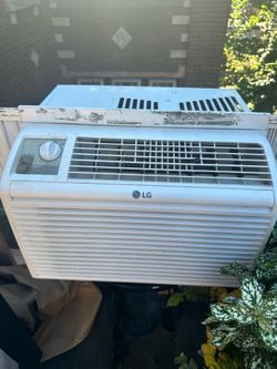 LG AC wall unit