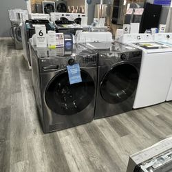 LG Black Steel Front Load Washer And Electric Dryer Set🚨