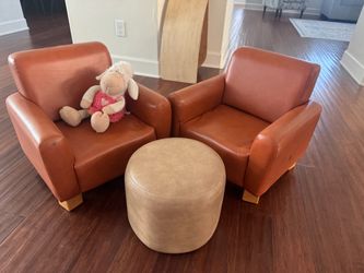 Kids’ seating set - 2 sofas + ottoman.