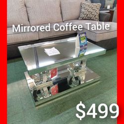 😍 Beautiful Mirrored Coffee Table 