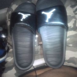 Jordan Sandals Size 10