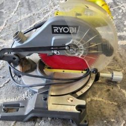 Ryobi Saw