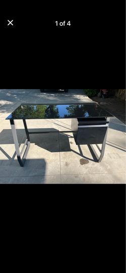 Glass top computer/gaming desk