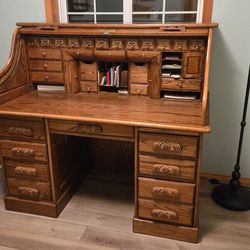 Roll top desk - oak FREE