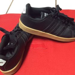 Men’s adidas shoes size 7 1/2