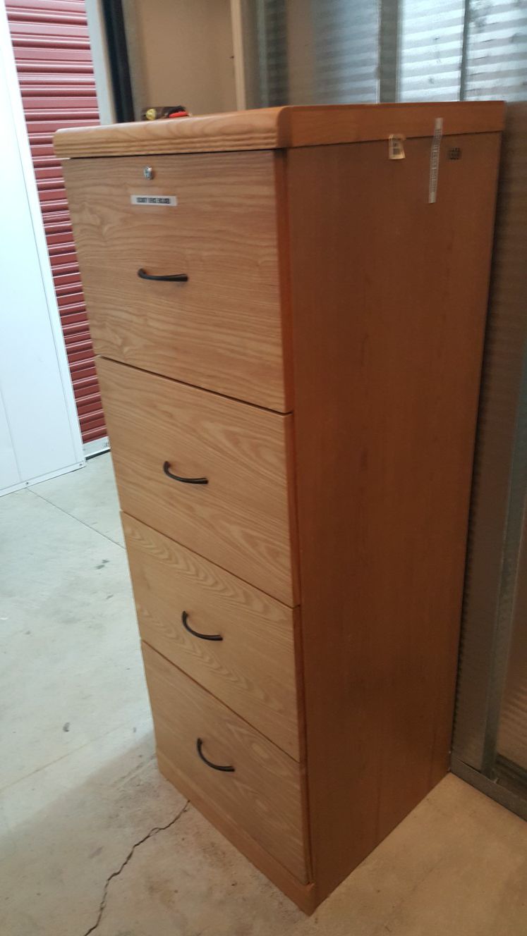 4 Drawer File Cabinet with Lock and Key