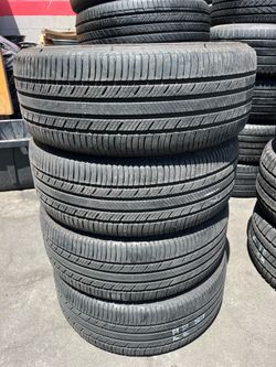 Vendo llantas usadas 215-55-R17 marca MICHELIN