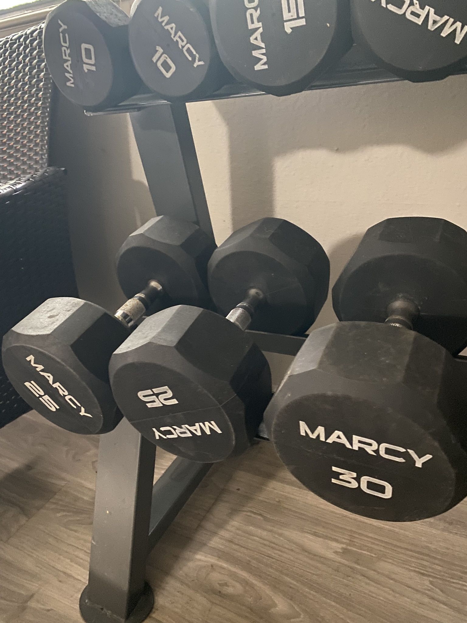 Dumbbells And Rack 10-30 Lbs