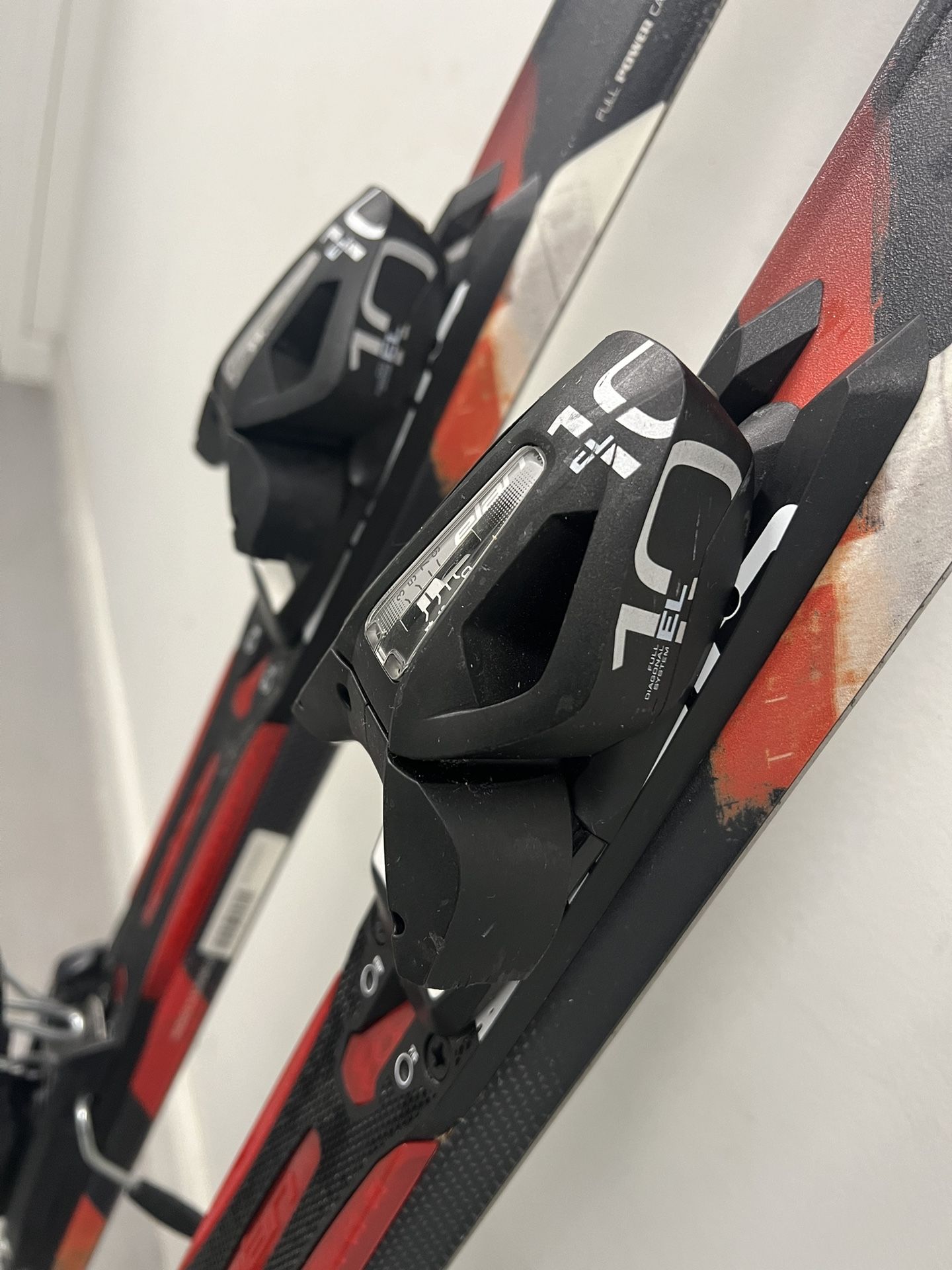ELAN MORPHEO 4 Skis M4 13.7 160cm with ELAN EL10 Bindings