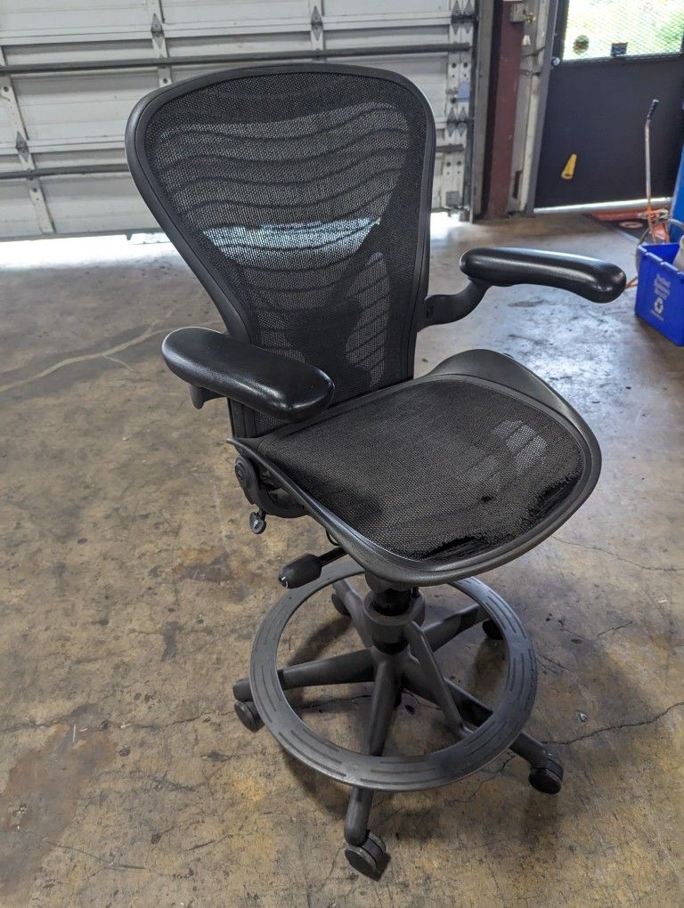 Herman Miller Aeron Chairs for Sale in Portland, OR - OfferUp