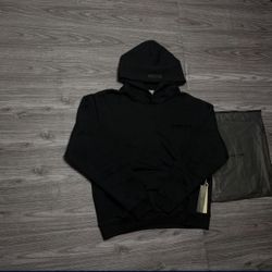 Essential Hoddie