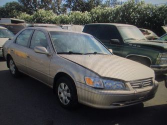 Toyota / Camry