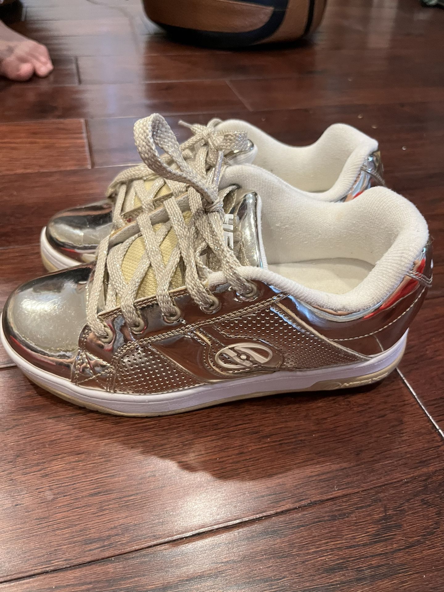 Gold Heelys Yth5 WO’s 6