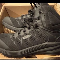 KEEN Utility® Vista Energy Mid Men's Carbon Fiber Toe Electrical Hazard Hi-Top Athletic Work Shoe