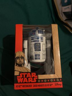 R2- D2 nutcracker