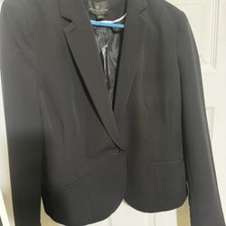 Women’s black Worthington Top Suit