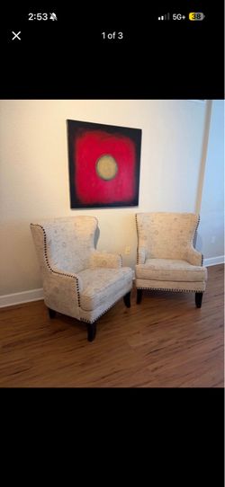 Accent chairs
