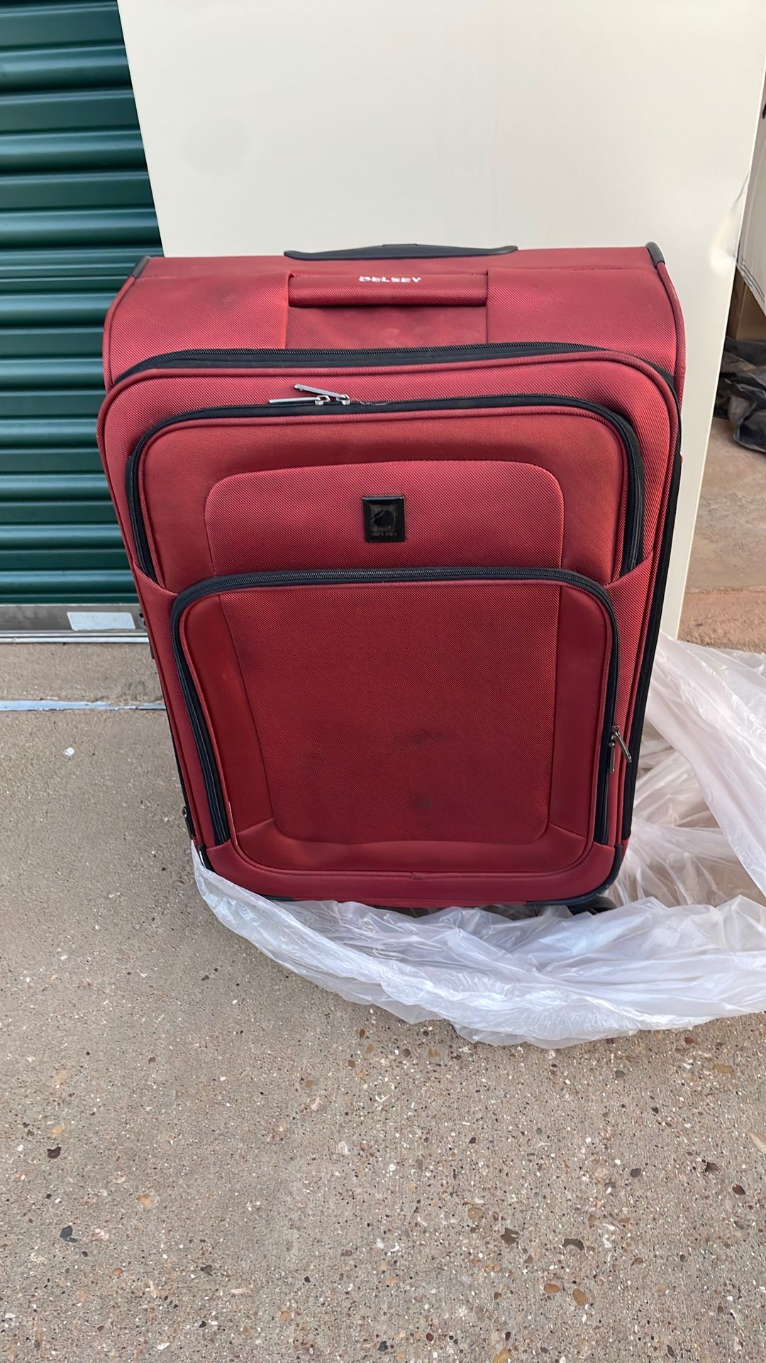 2 Luggages good For Traveling