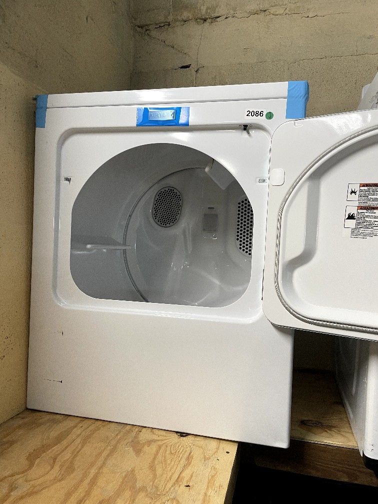 MAYTAG 27” FREESTANDING DRYER WHITE $300