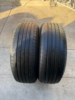 2 tires 235/60/18 Michelin