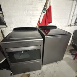 Whirlpool Washer And Dryer 