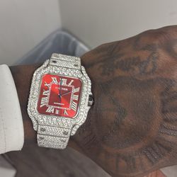 BUST DOWN MOISSANITE