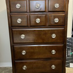 Cherry Wood chest 5 Drawers 